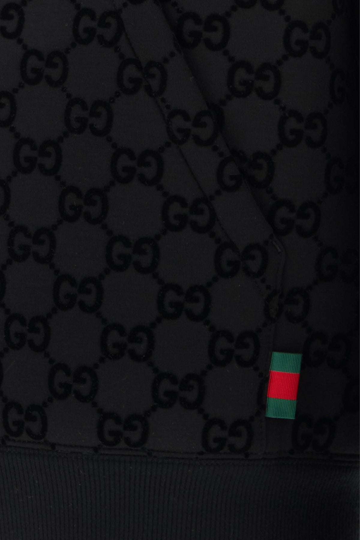 2000018090084_5