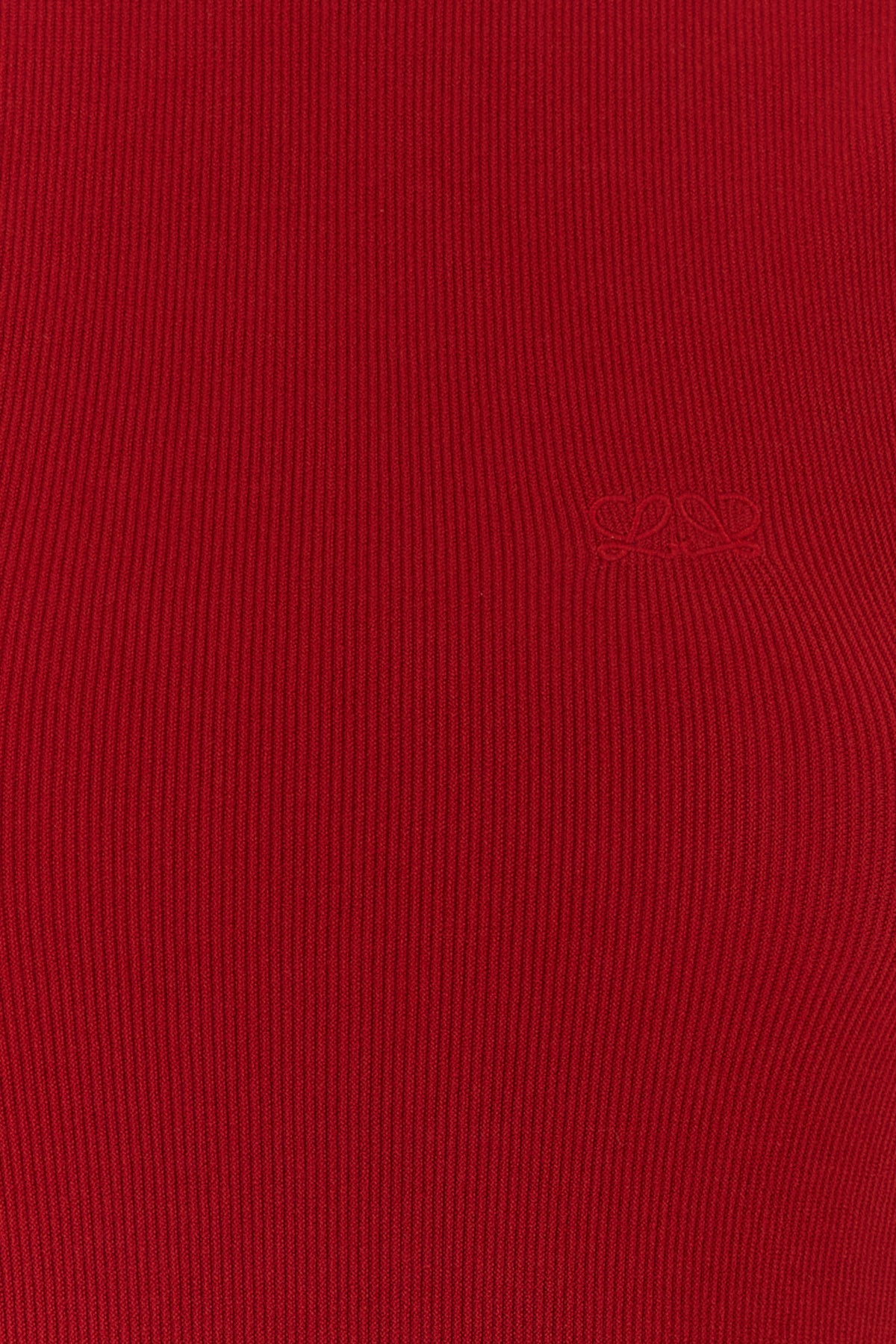 2000018184073_5