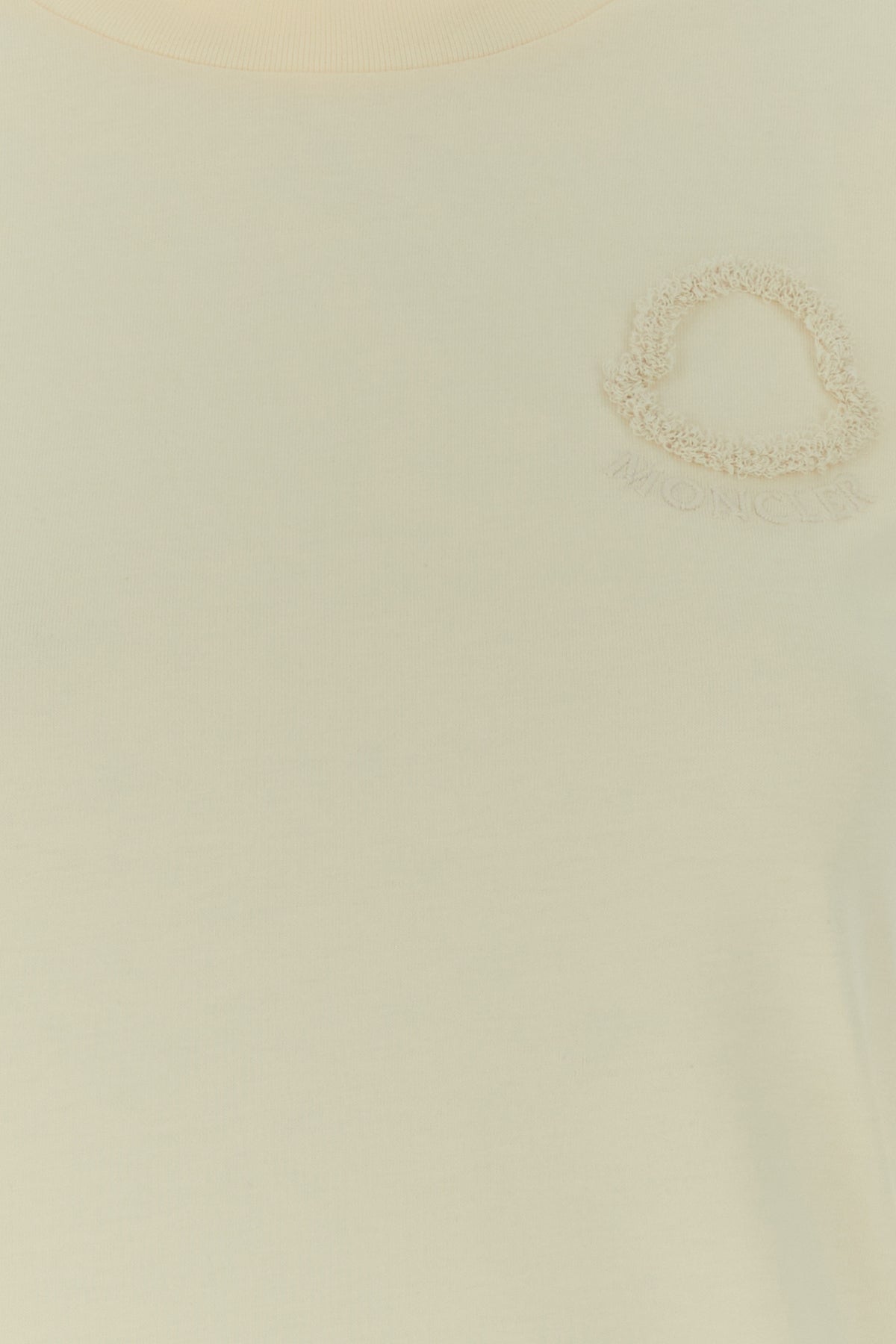 2000018224700_5