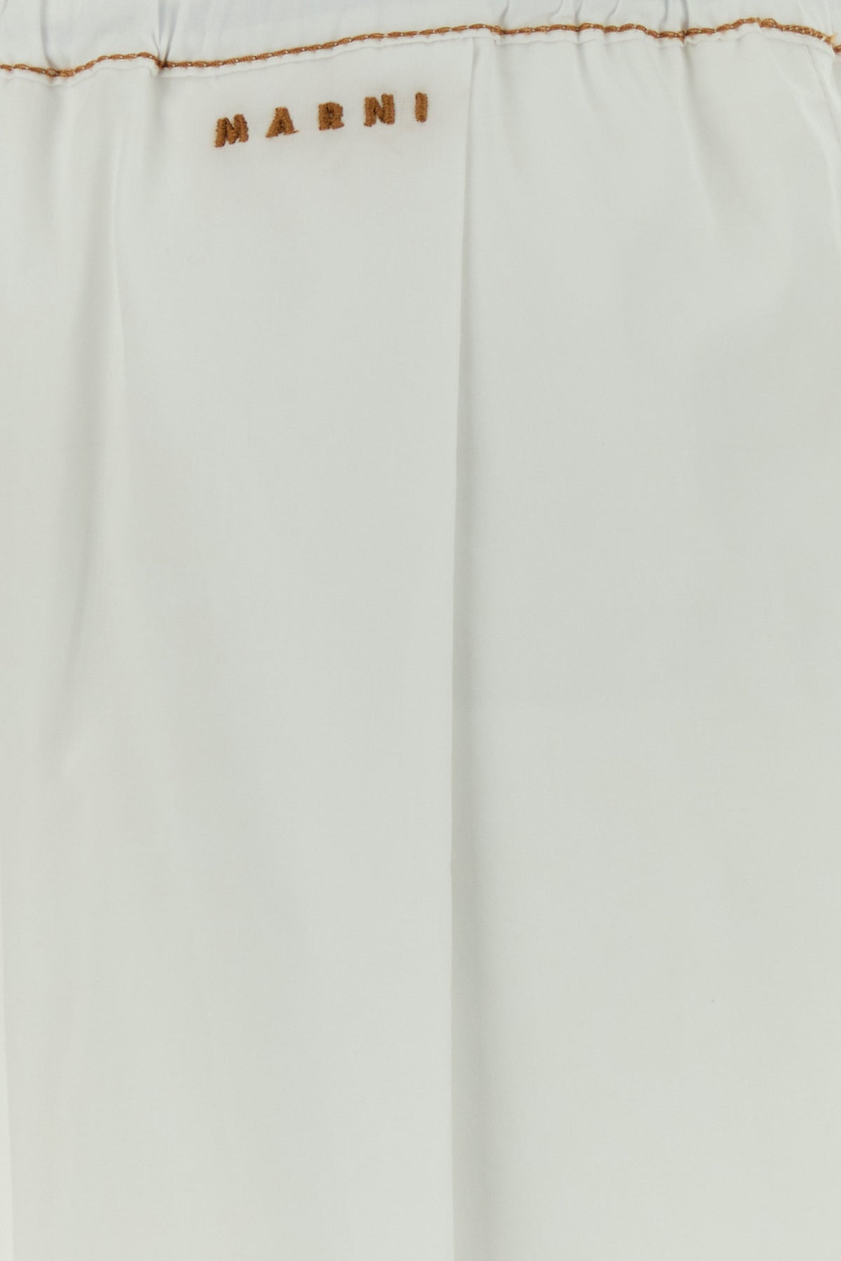 2000018297544_5