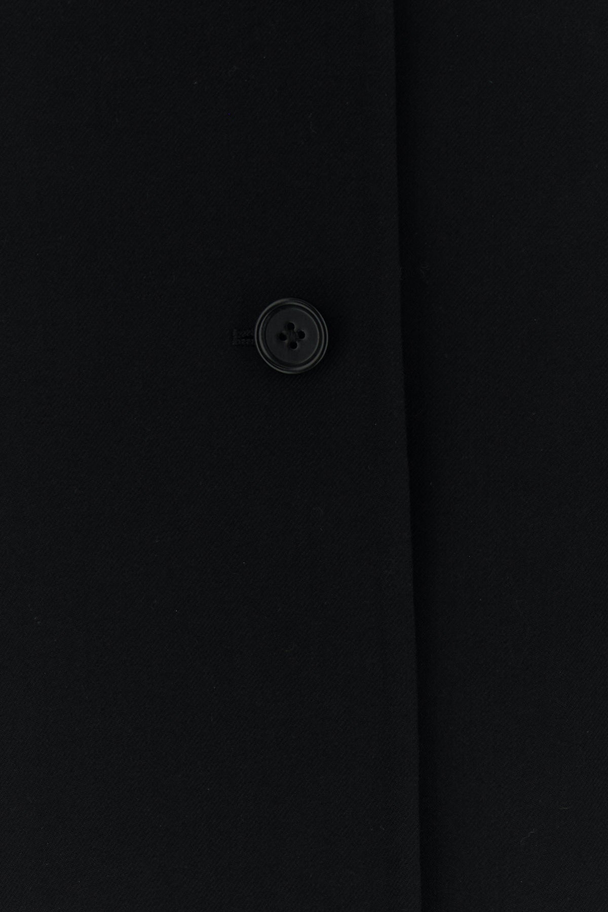 2000018311165_5