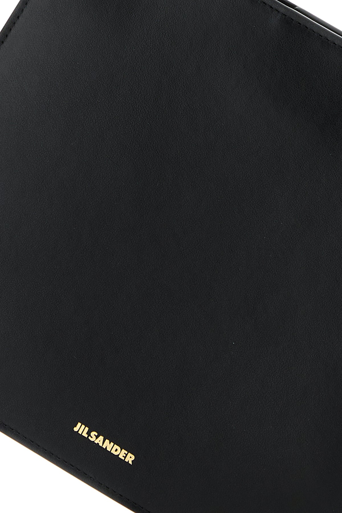 2000018313633_4
