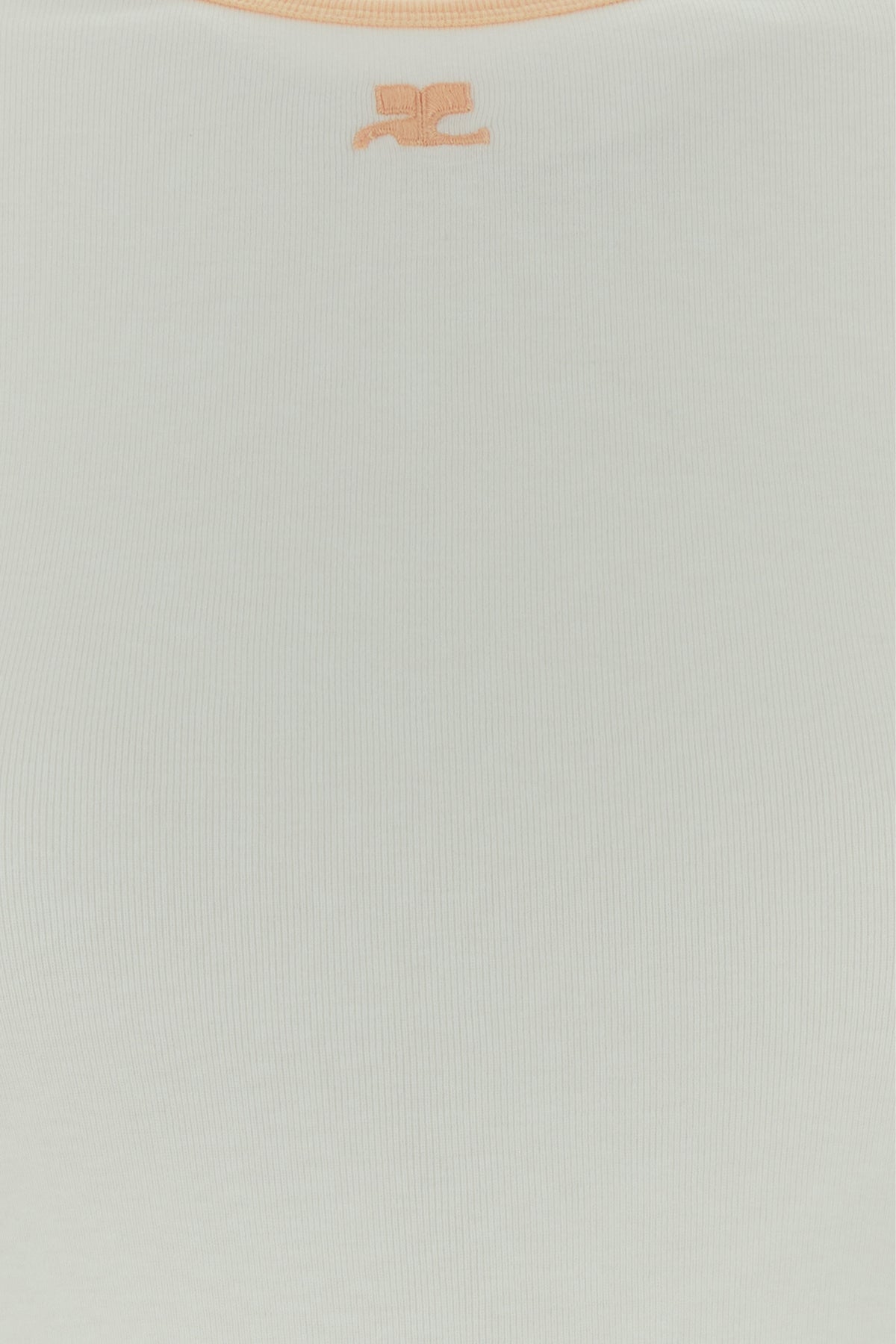 2000018318799_5