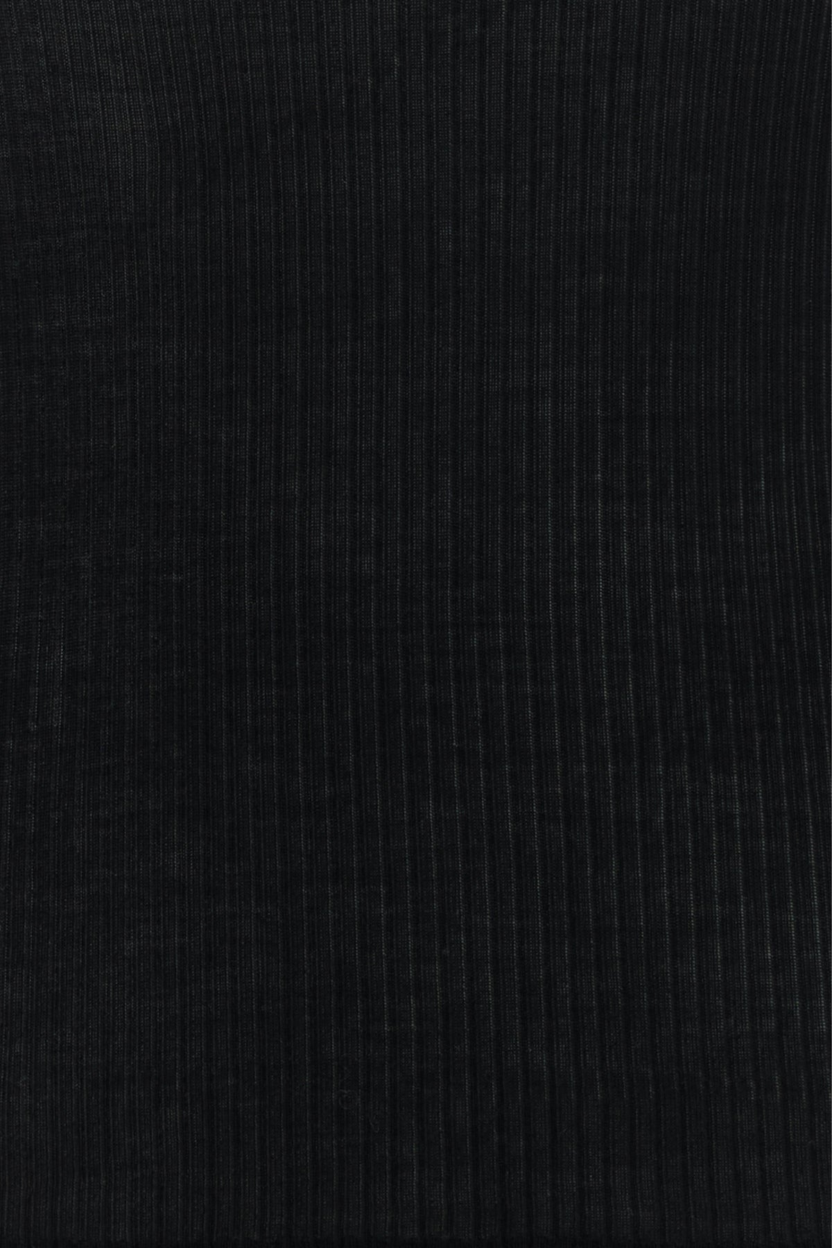 2000018326015_5