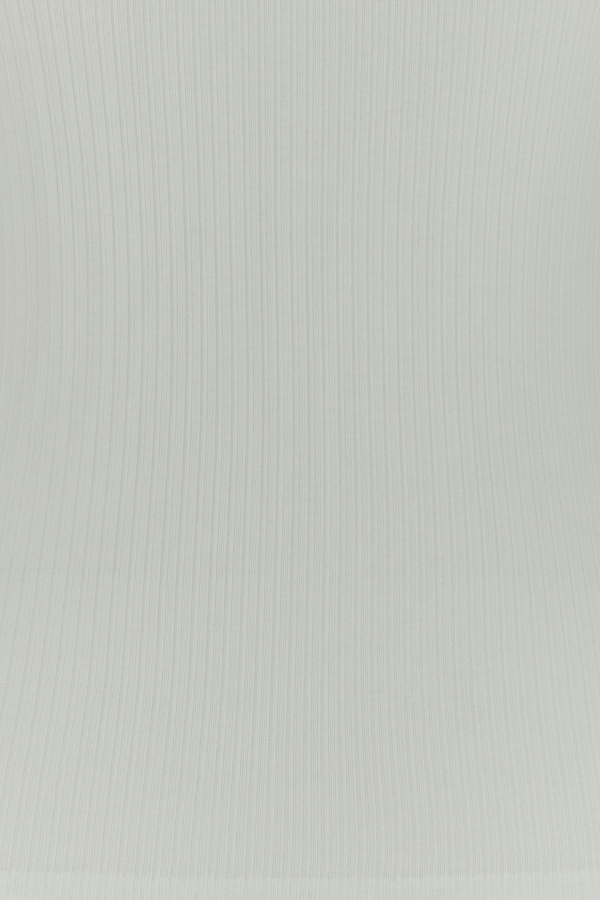 2000018326053_5