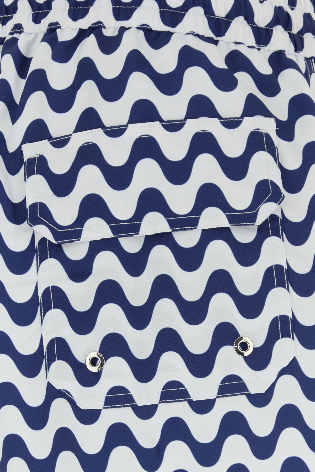 2000018355909_5