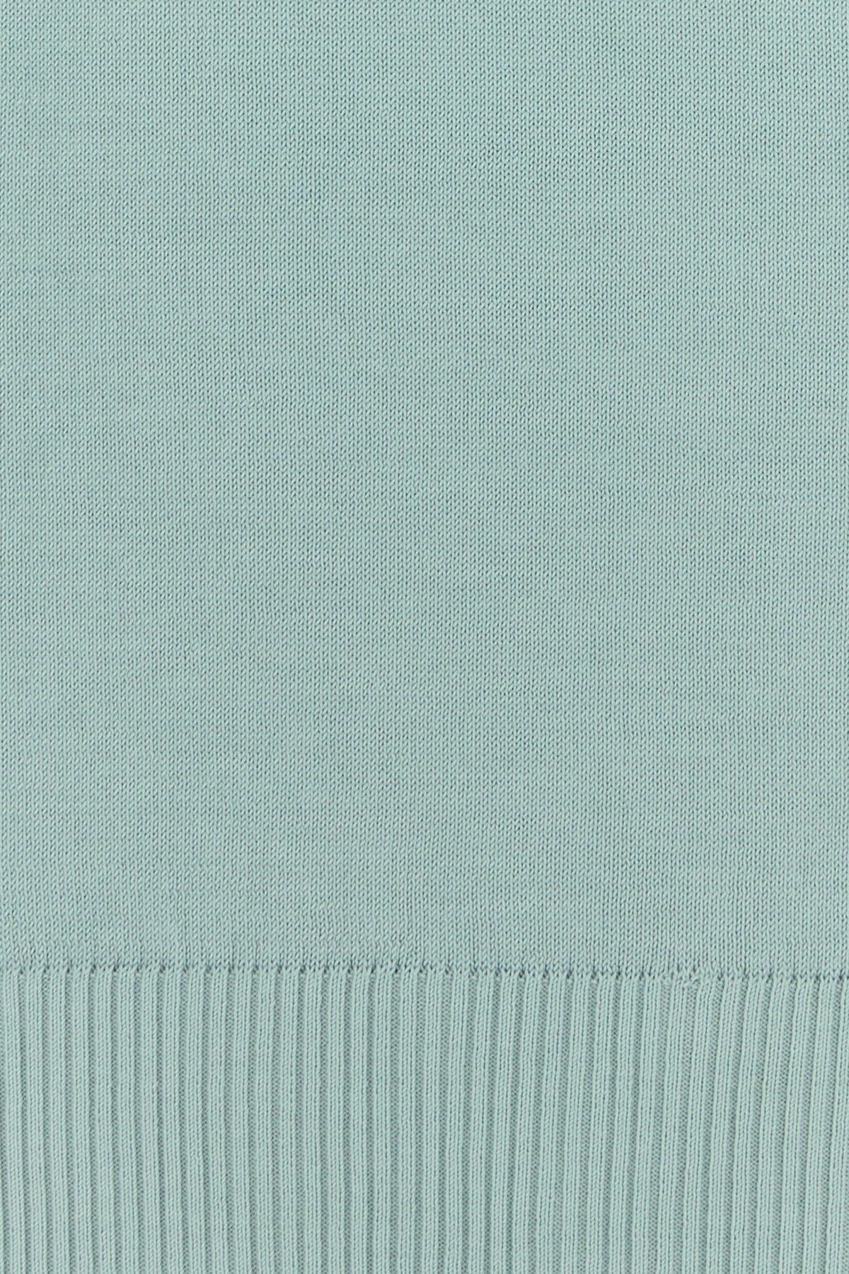 2000018422182_5