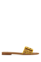 2000018426975_1