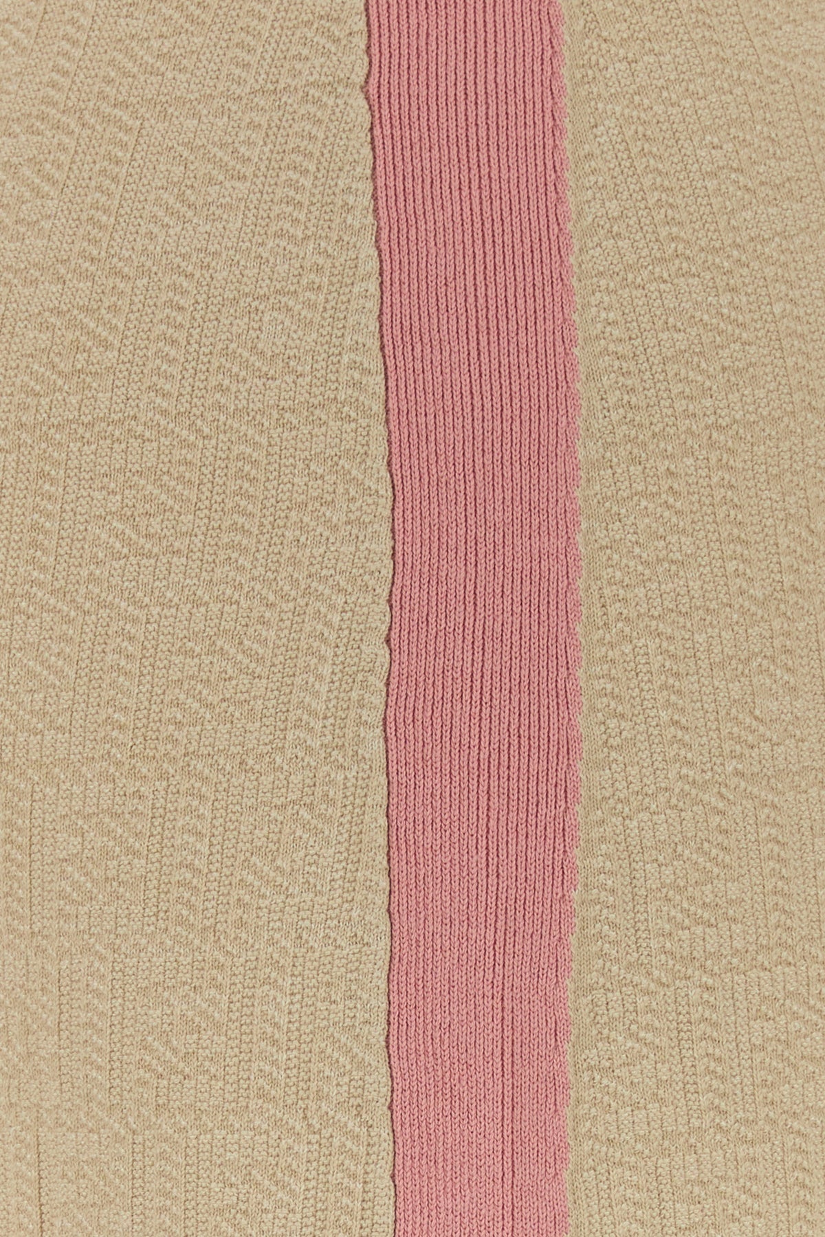 2000018428535_5