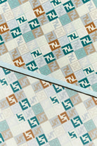2000018430064_2