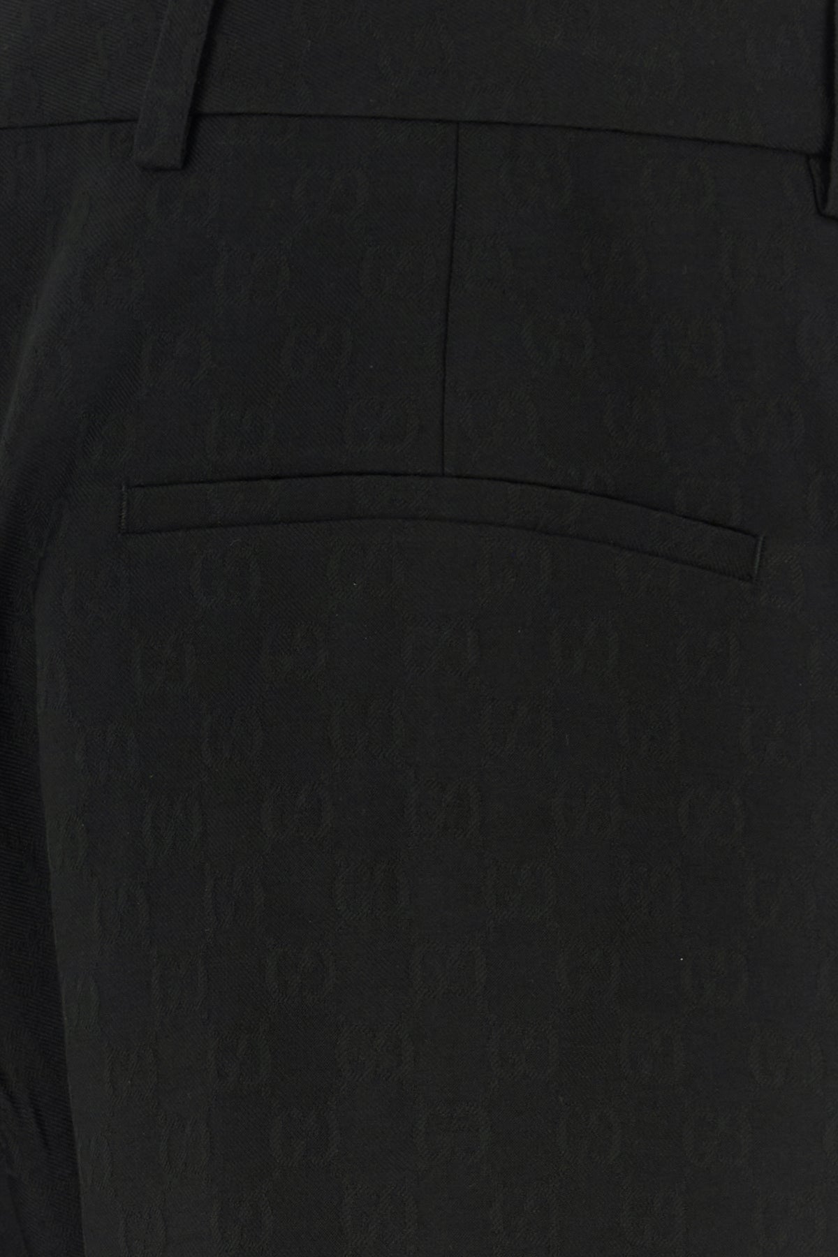 2000018479360_5
