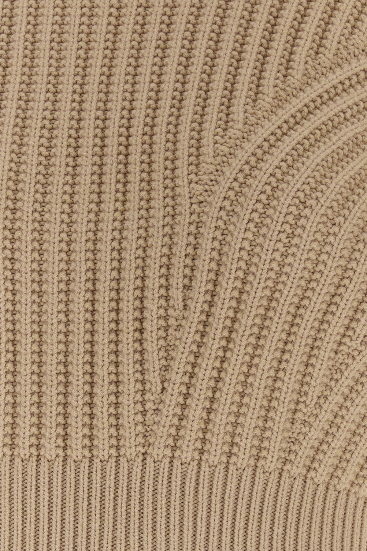 2000018522301_5