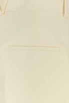 2000018570197_5