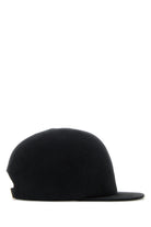 2000018578537_2