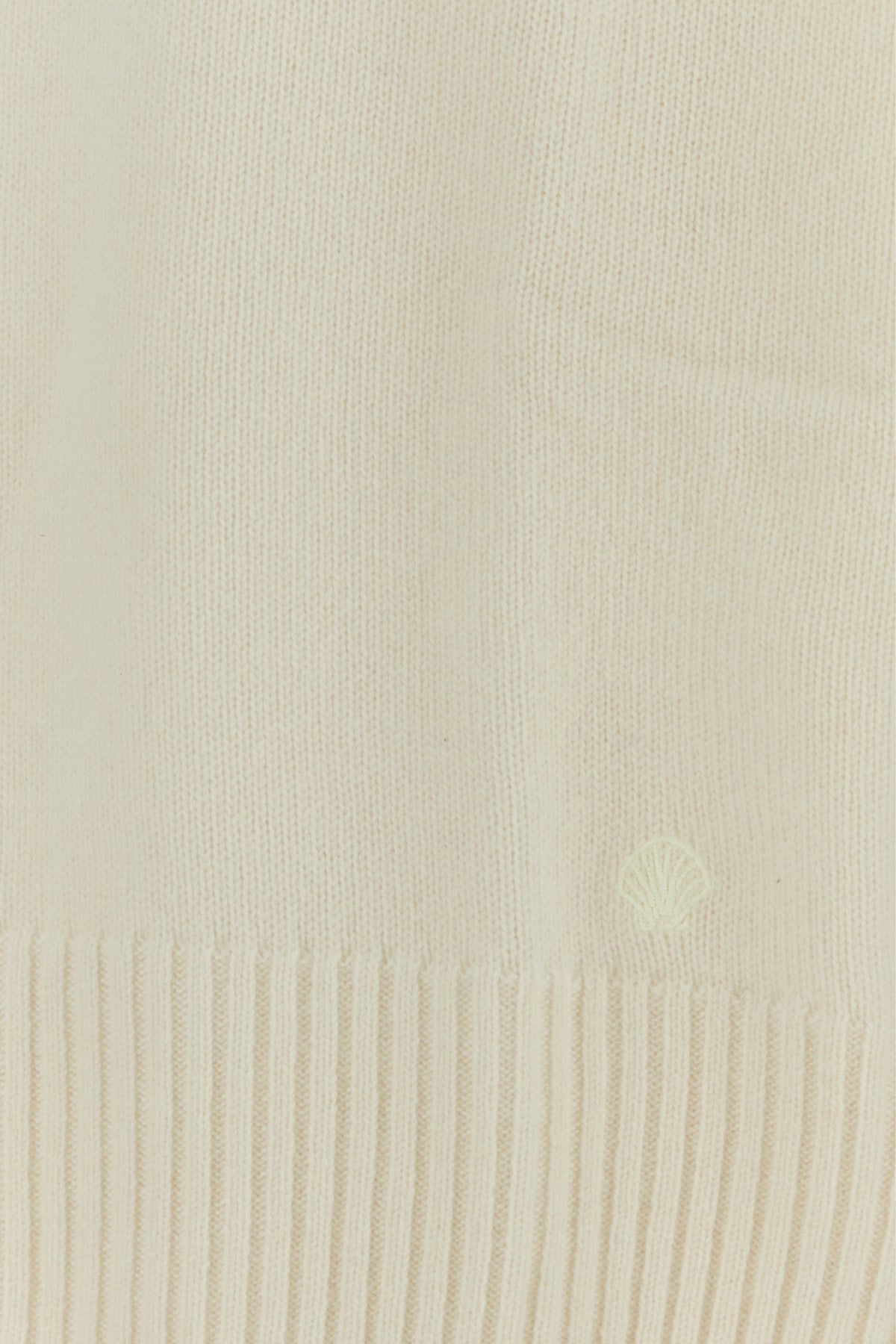 2000018719749_5