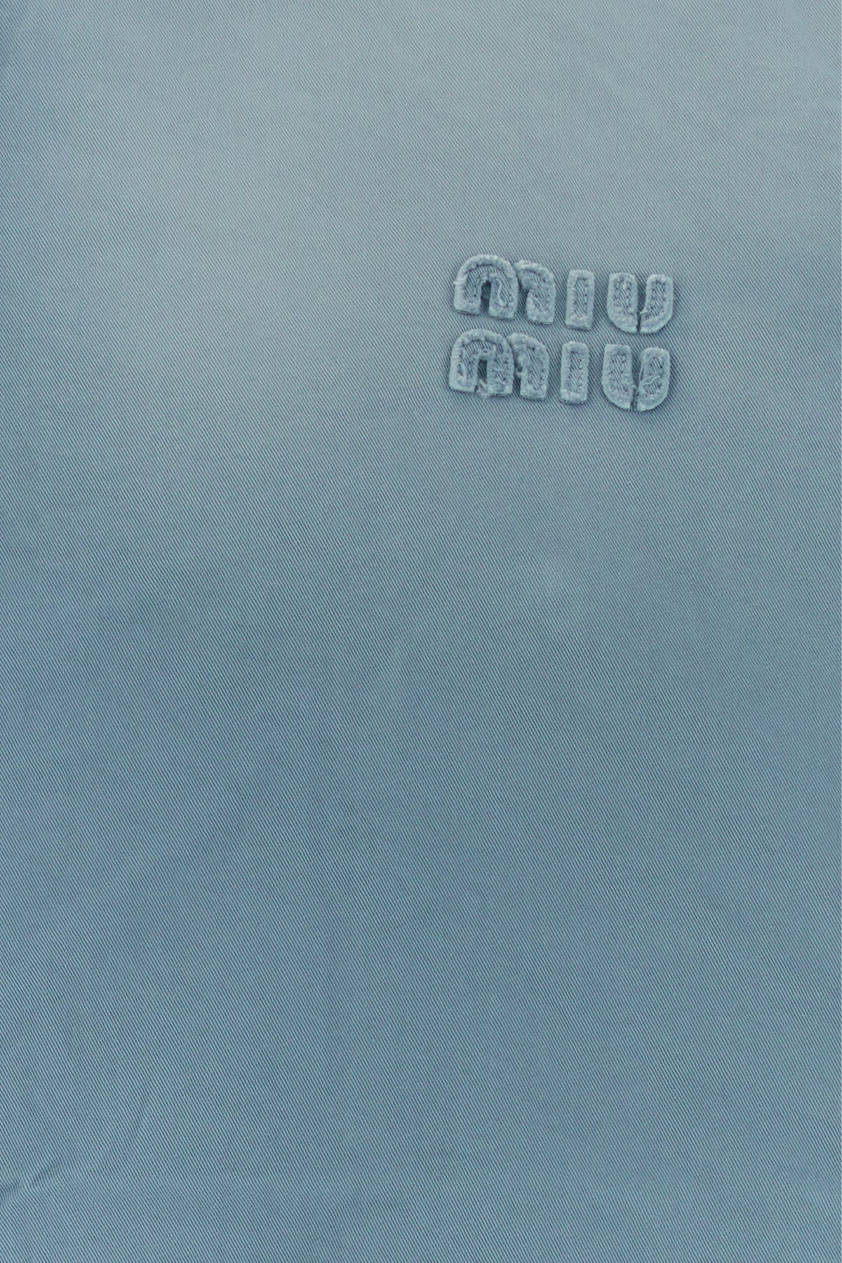 2000018816295_5