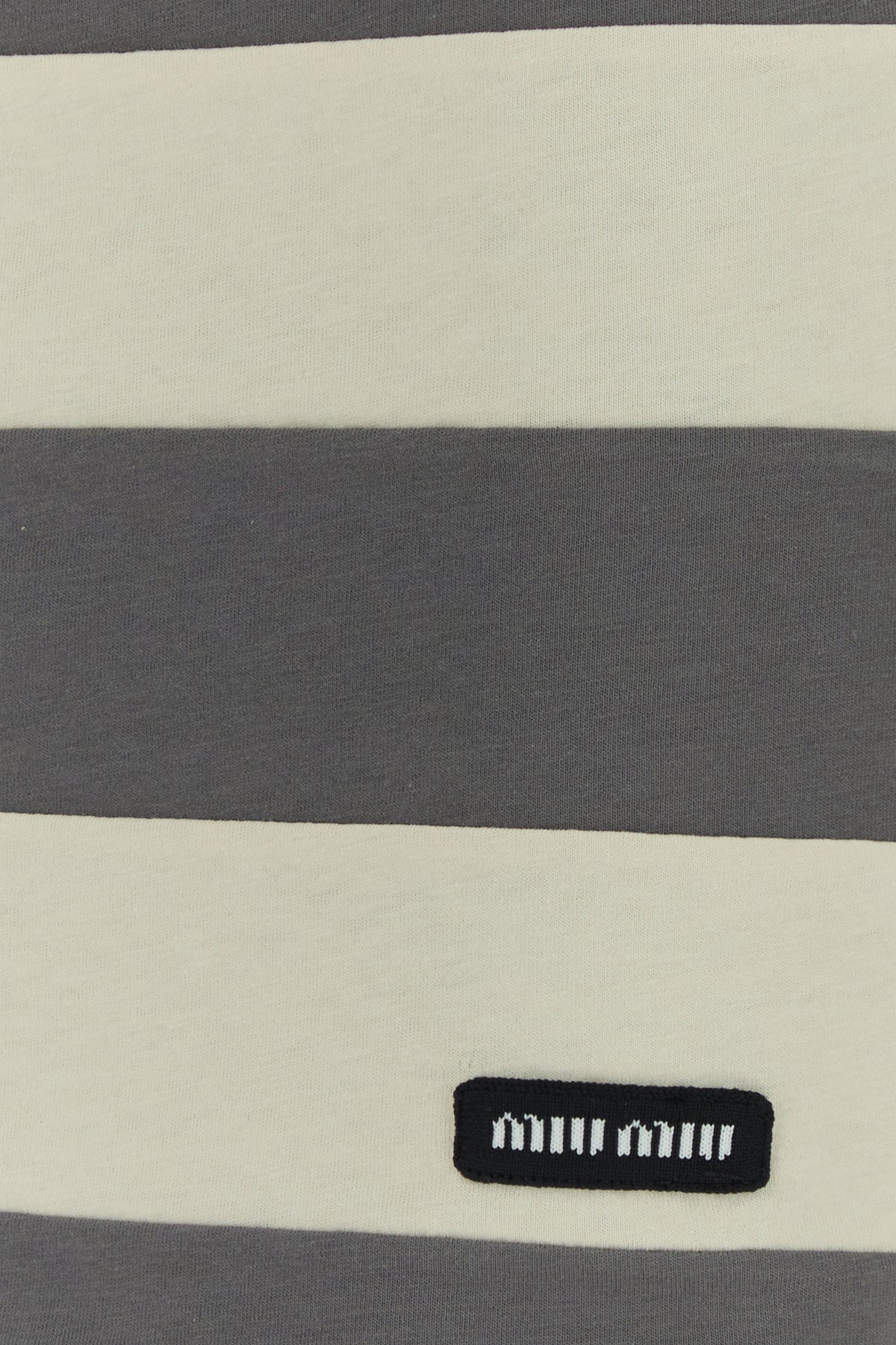 2000018819296_5