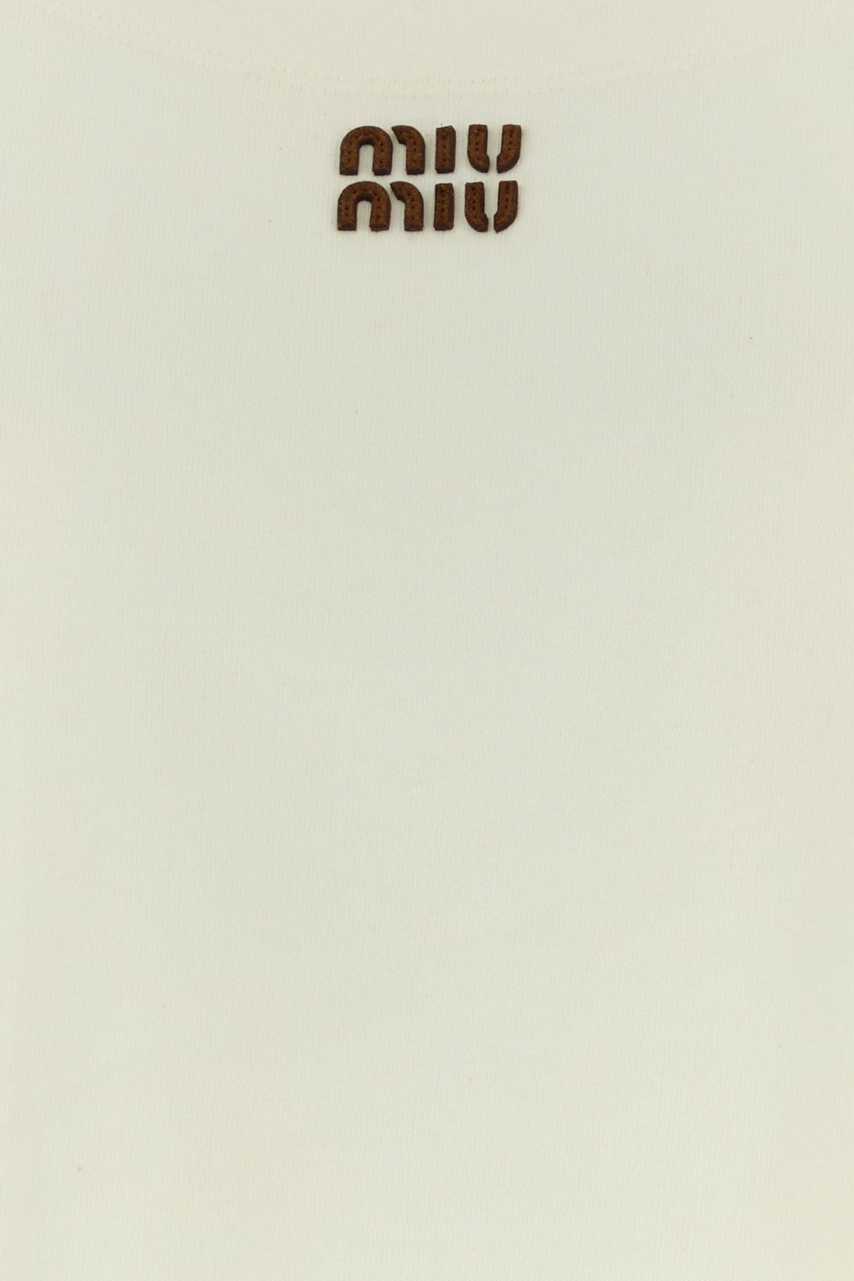 2000018819623_5