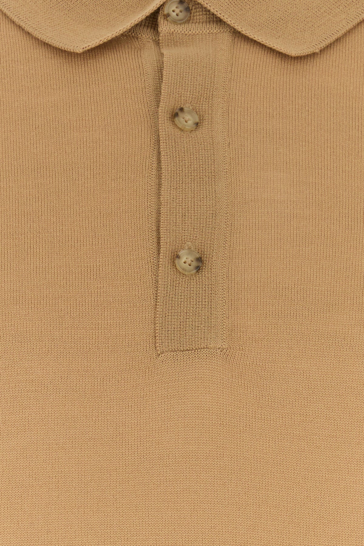 2000018981580_5