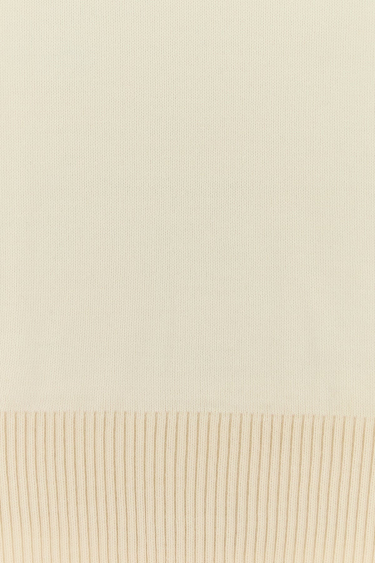 2000018990421_5