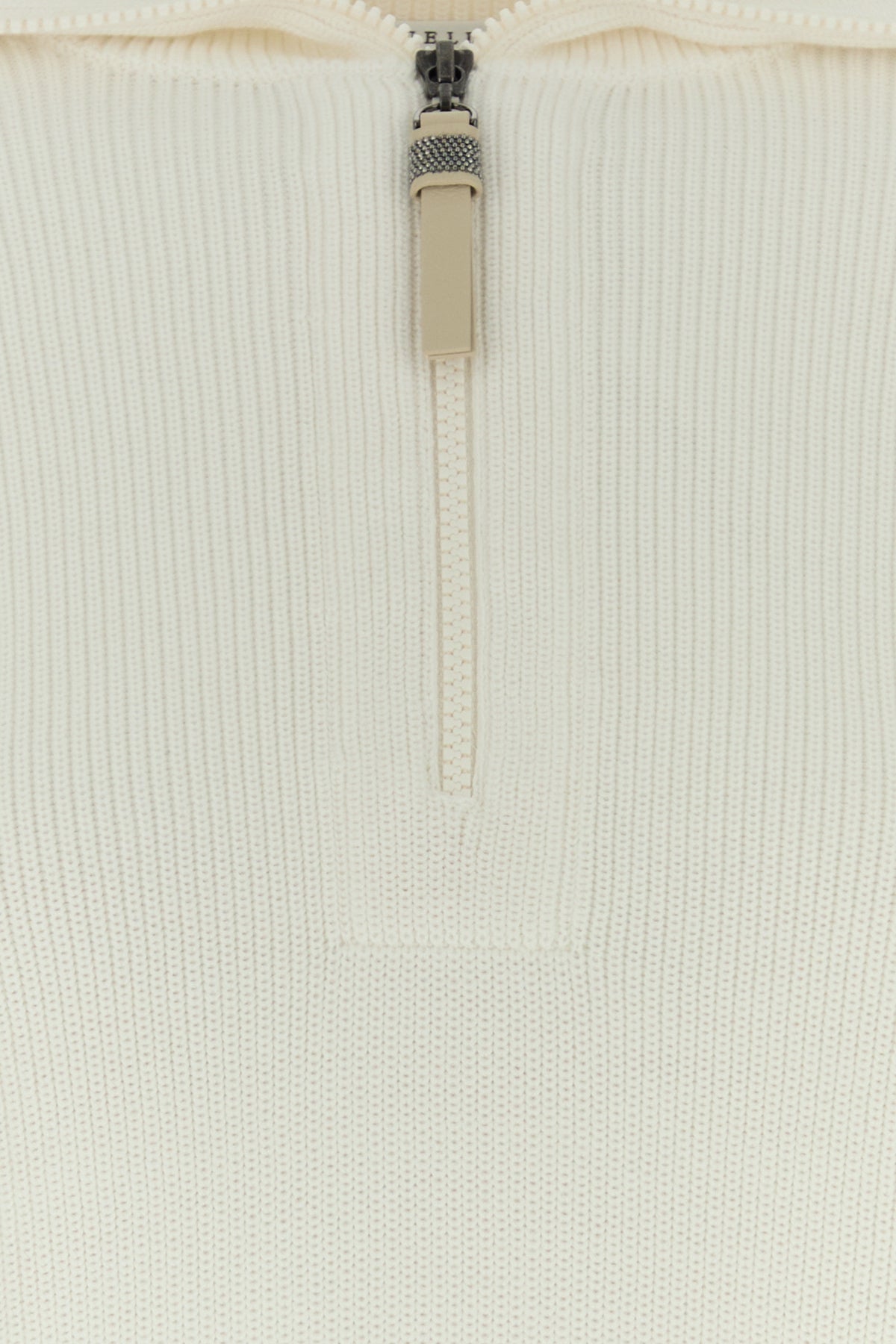 2000019002642_5