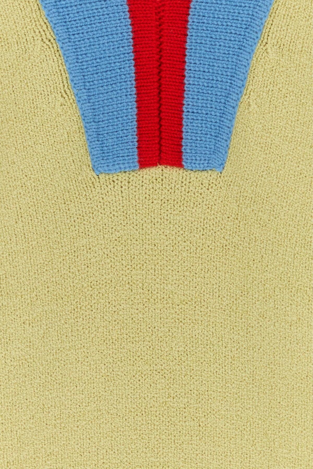 2000019050827_5