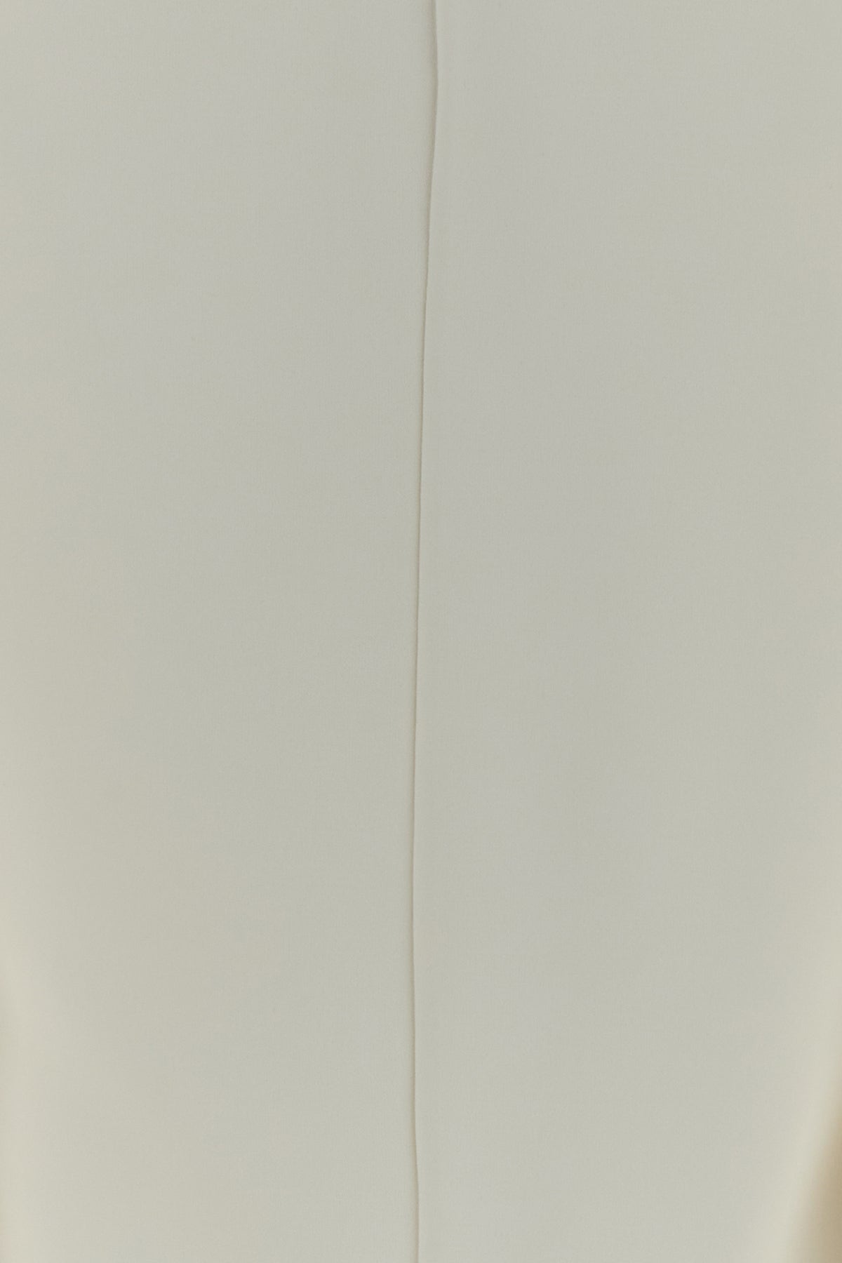 2000019147985_5