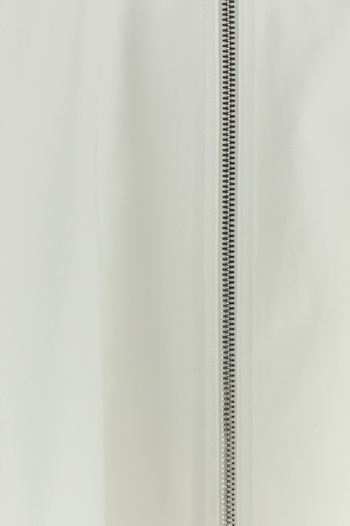 2000019157052_5