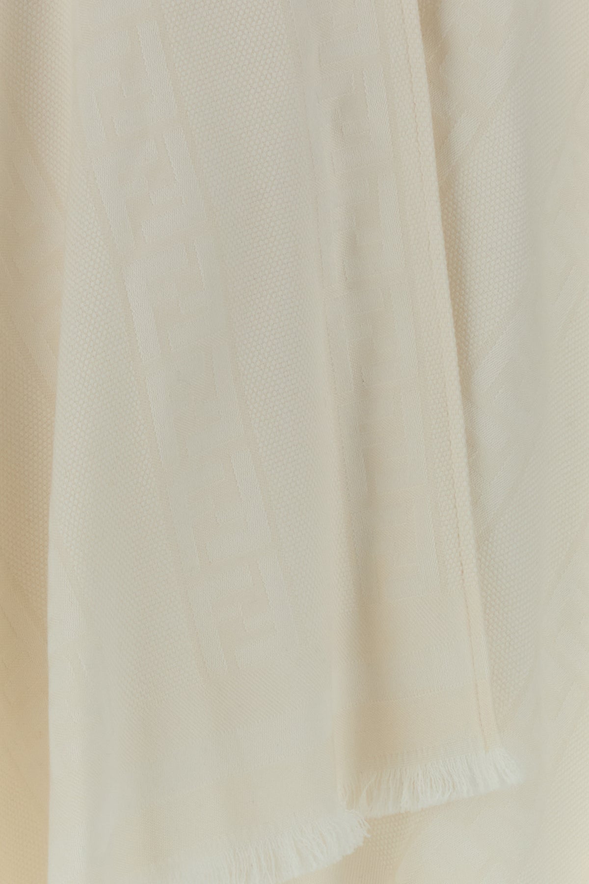 2000019232247_5