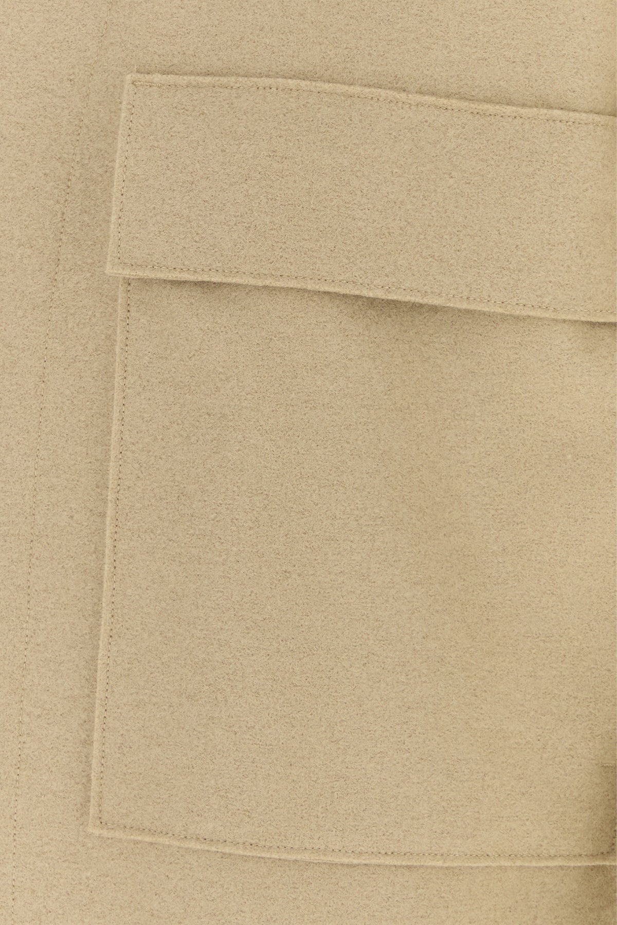 2000019342977_5