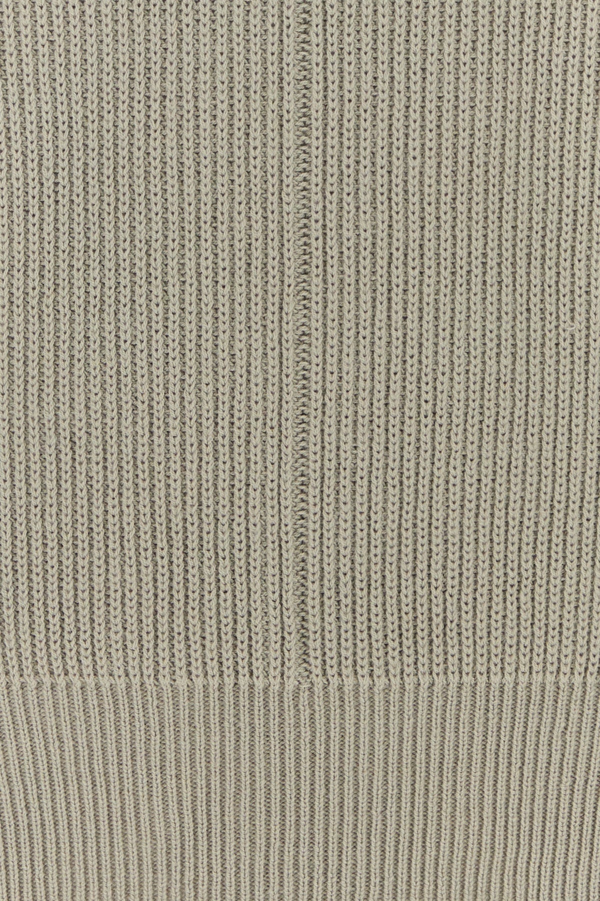 2000019820451_5