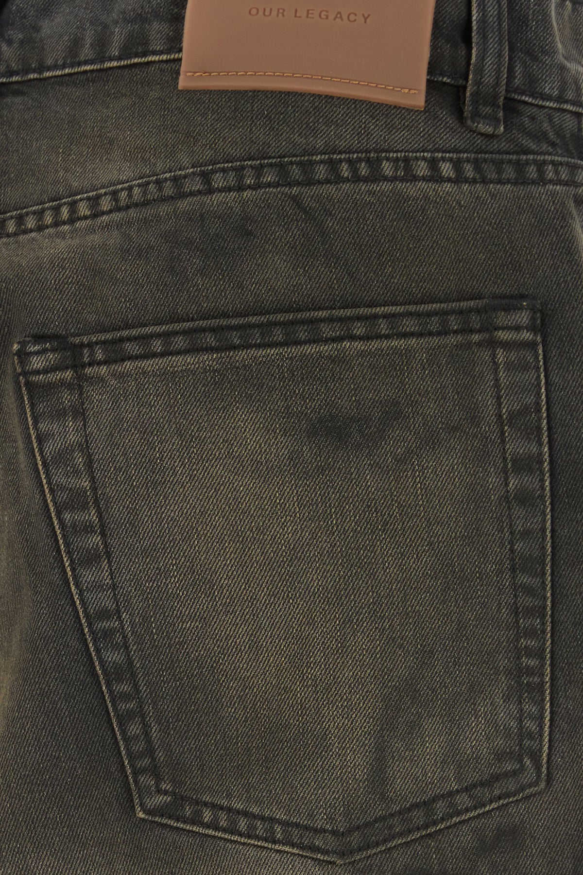 2000019879671_5