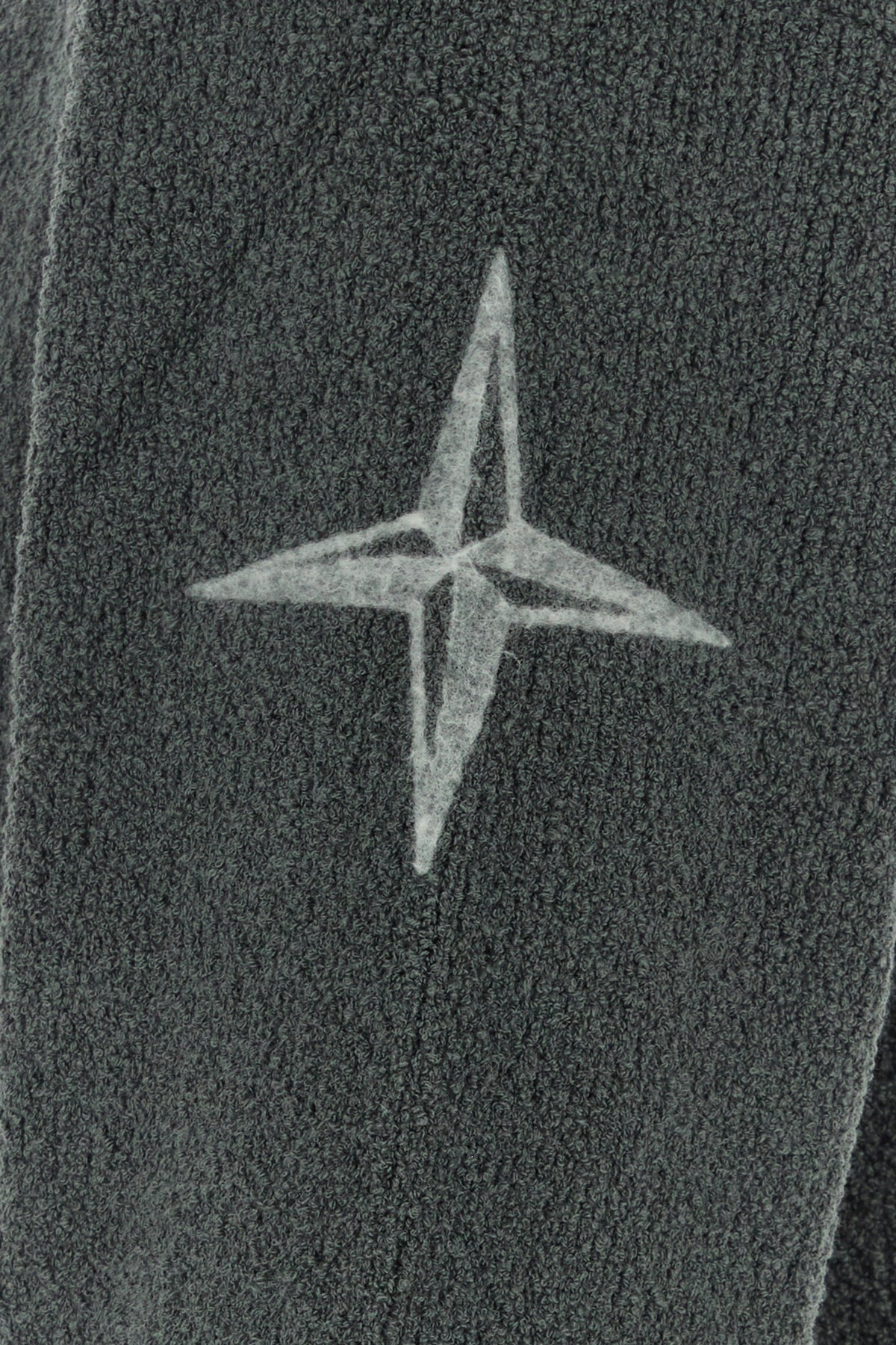 2000020008374_5