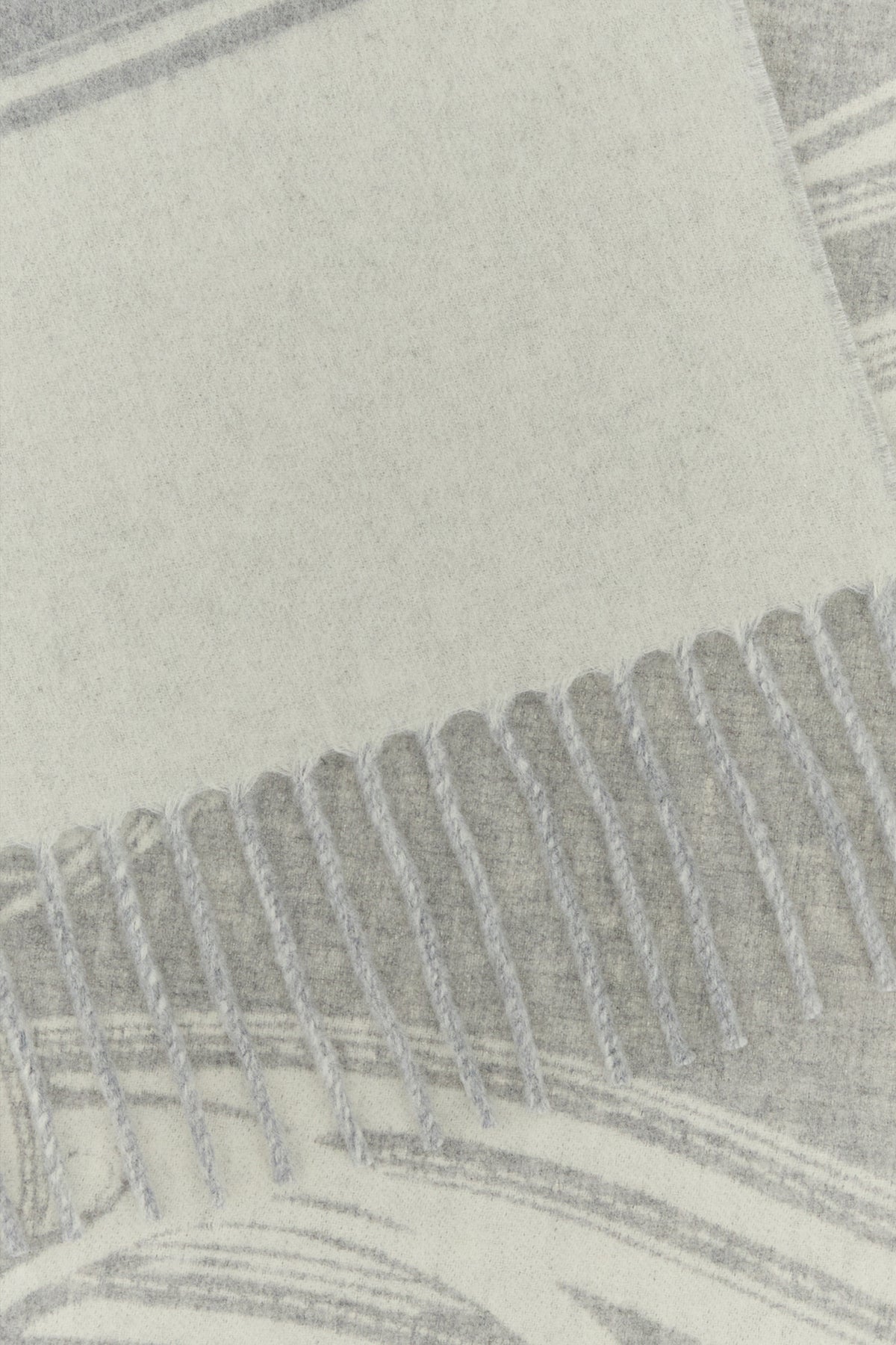 2000020329448_3
