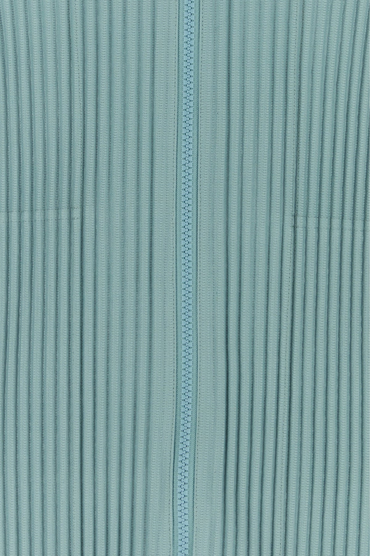 2000020435811_5