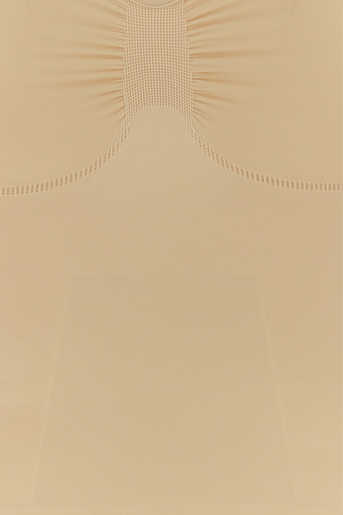 2000020684776_5