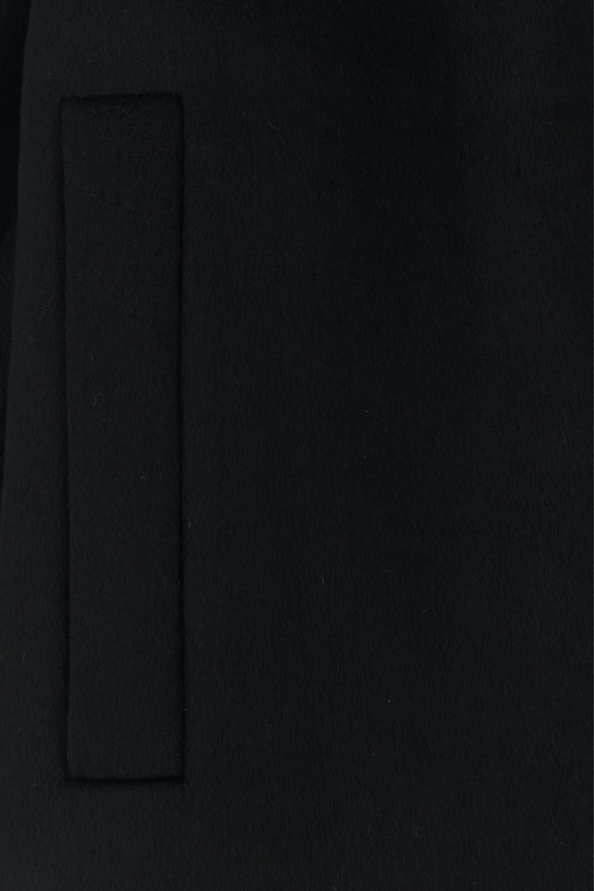 2000020687685_5