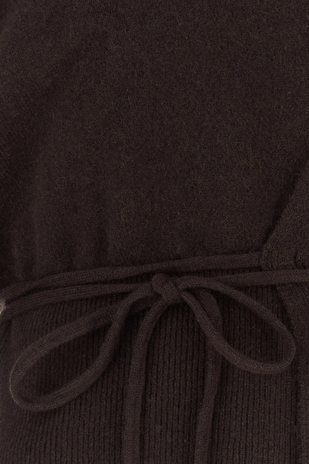 2000020977847_5